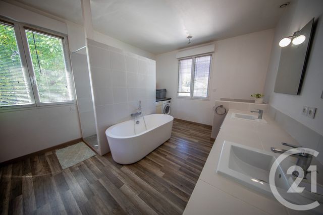 Maison &agrave; vendre - 7 pi&egrave;ces - 146,16 m2 - St Medard En Jalles - 33 - AQUITAINE