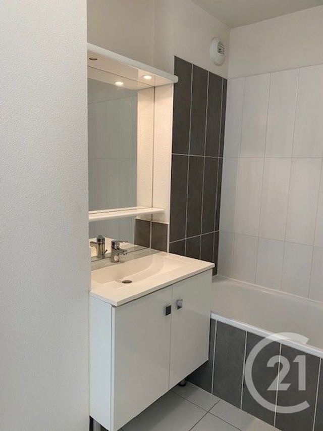 Appartement F3 &agrave; vendre - 3 pi&egrave;ces - 56,30 m2 - Parempuyre - 33 - AQUITAINE