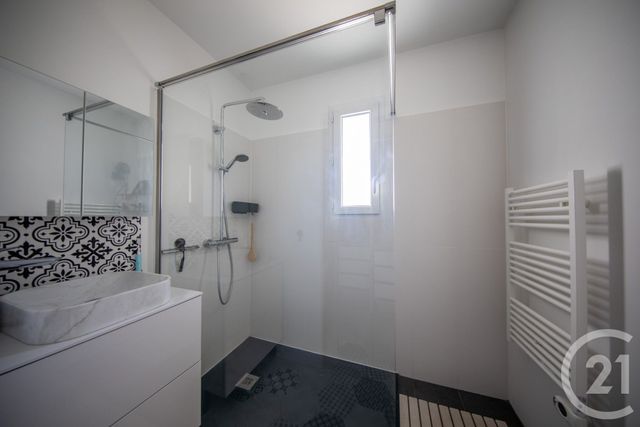 Maison &agrave; vendre - 5 pi&egrave;ces - 118,12 m2 - Le Pian Medoc - 33 - AQUITAINE