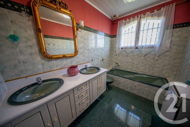 Maison &agrave; vendre - 5 pi&egrave;ces - 122,40 m2 - St Medard En Jalles - 33 - AQUITAINE