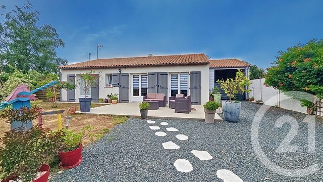 Maison à vendre - 4 pièces - 136 m2 - Les Magnils Reigniers - 85 - PAYS-DE-LOIRE