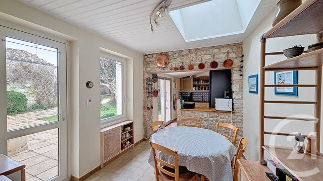 Maison à vendre - 7 pièces - 160 m2 - Lucon - 85 - PAYS-DE-LOIRE