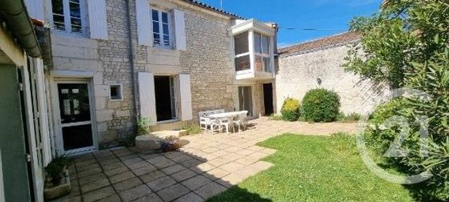 Maison à vendre - 7 pièces - 160 m2 - Lucon - 85 - PAYS-DE-LOIRE