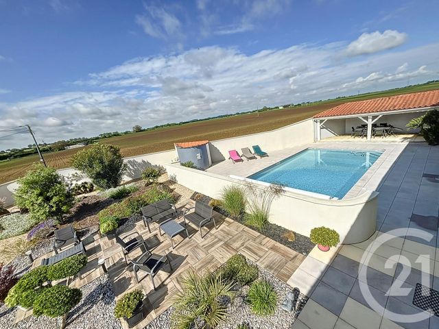 Maison à vendre - 10 pièces - 259,34 m2 - Lucon - 85 - PAYS-DE-LOIRE