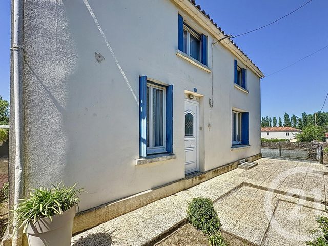 Maison à vendre - 7 pièces - 151 m2 - Thire - 85 - PAYS-DE-LOIRE