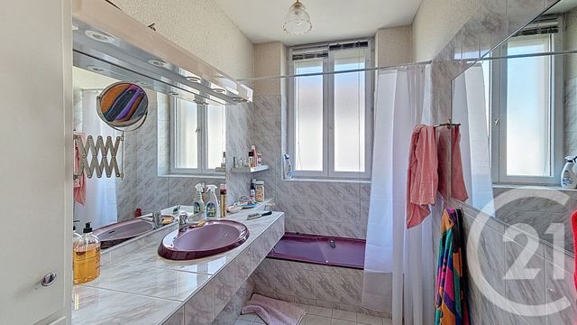 Maison &agrave; vendre - 5 pi&egrave;ces - 151 m2 - Lucon - 85 - PAYS-DE-LOIRE