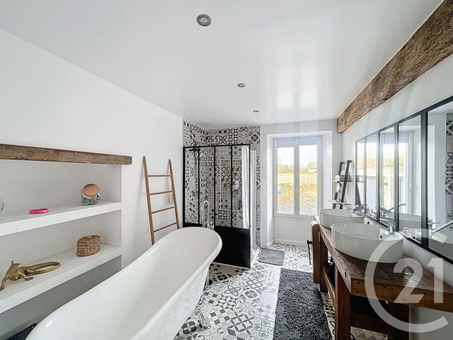 Maison &agrave; vendre - 5 pi&egrave;ces - 216,60 m2 - Les Magnils Reigniers - 85 - PAYS-DE-LOIRE