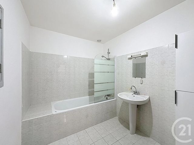 Maison à vendre - 3 pièces - 84 m2 - Ste Hermine - 85 - PAYS-DE-LOIRE