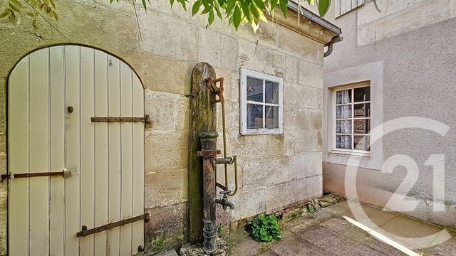 Maison à vendre - 9 pièces - 260,19 m2 - Lucon - 85 - PAYS-DE-LOIRE