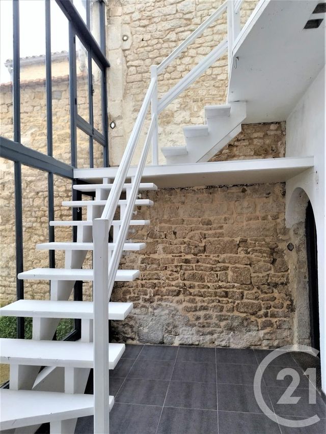 Maison &agrave; vendre - 8 pi&egrave;ces - 184,03 m2 - Fontenay Le Comte - 85 - PAYS-DE-LOIRE