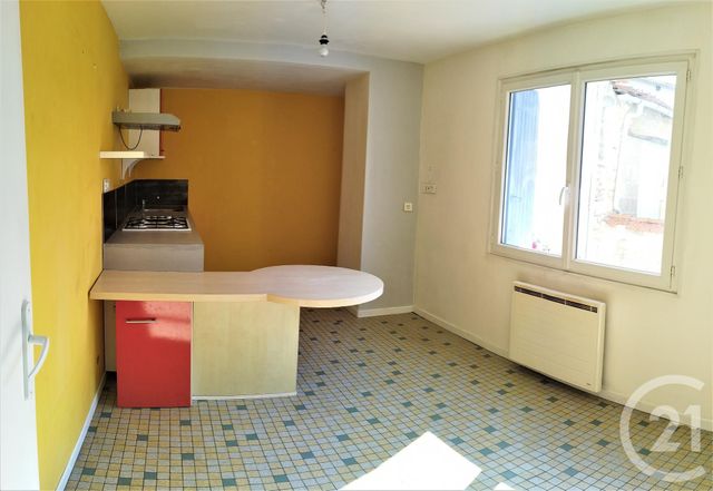 Maison &agrave; vendre - 8 pi&egrave;ces - 184,03 m2 - Fontenay Le Comte - 85 - PAYS-DE-LOIRE