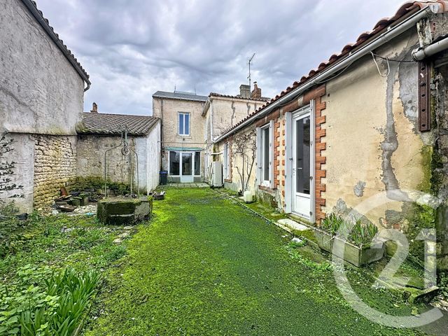 Maison &agrave; vendre - 6 pi&egrave;ces - 138,60 m2 - Velluire - 85 - PAYS-DE-LOIRE