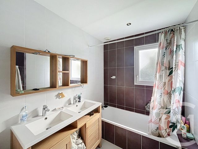 Maison à vendre - 5 pièces - 101,57 m2 - Chasnais - 85 - PAYS-DE-LOIRE