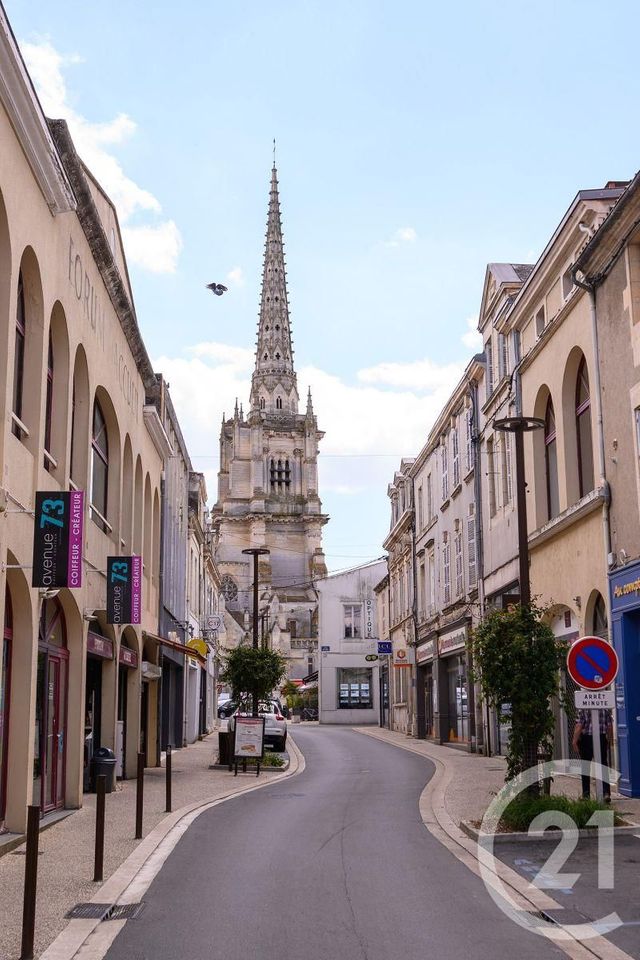 Appartement T1 &agrave; louer - 1 pi&egrave;ce - 21,76 m2 - Lucon - 85 - PAYS-DE-LOIRE