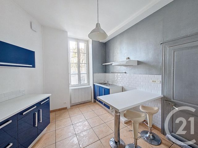 Appartement T3 &agrave; louer - 3 pi&egrave;ces - 71,70 m2 - Lucon - 85 - PAYS-DE-LOIRE
