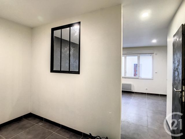 Appartement T2 &agrave; louer - 2 pi&egrave;ces - 30 m2 - Lucon - 85 - PAYS-DE-LOIRE