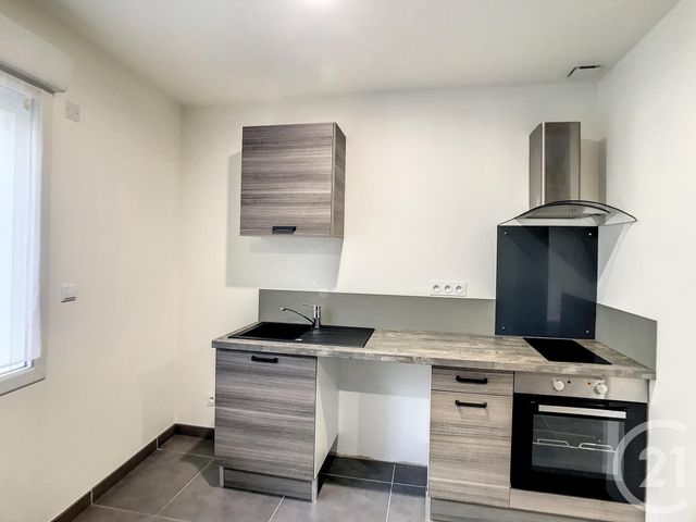 Appartement T2 &agrave; louer - 2 pi&egrave;ces - 30 m2 - Lucon - 85 - PAYS-DE-LOIRE