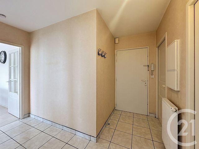 Appartement T2 &agrave; louer - 2 pi&egrave;ces - 52,93 m2 - La Roche Sur Yon - 85 - PAYS-DE-LOIRE