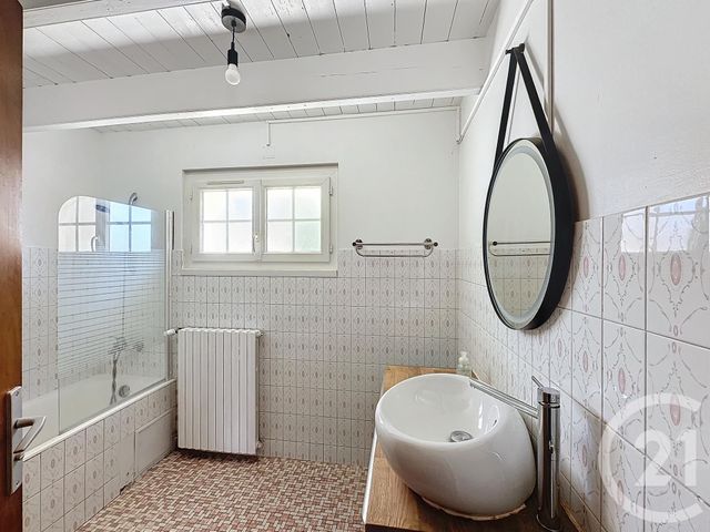 Maison &agrave; louer - 6 pi&egrave;ces - 132,16 m2 - Les Magnils Reigniers - 85 - PAYS-DE-LOIRE