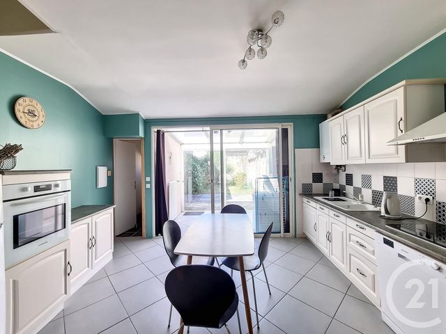 Maison &agrave; louer - 3 pi&egrave;ces - 94 m2 - Lucon - 85 - PAYS-DE-LOIRE