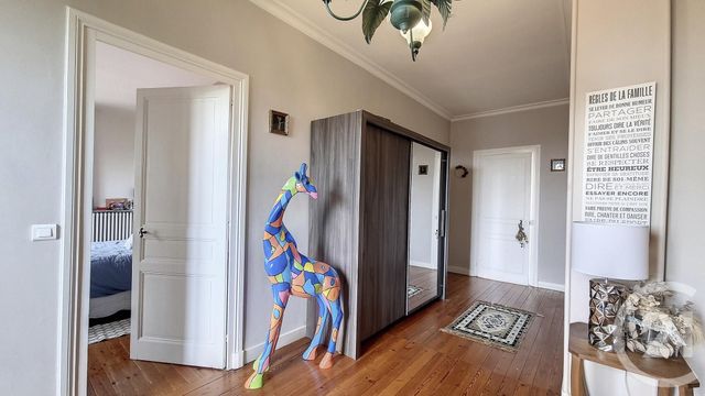 Maison &agrave; louer - 5 pi&egrave;ces - 195,26 m2 - Nalliers - 85 - PAYS-DE-LOIRE