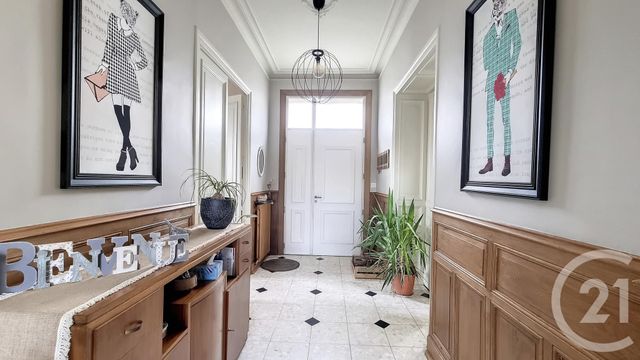 Maison &agrave; louer - 5 pi&egrave;ces - 195,26 m2 - Nalliers - 85 - PAYS-DE-LOIRE