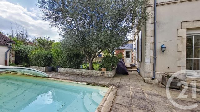 Maison &agrave; louer - 5 pi&egrave;ces - 195,26 m2 - Nalliers - 85 - PAYS-DE-LOIRE