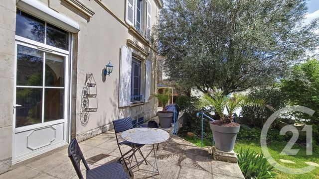 Maison &agrave; louer - 5 pi&egrave;ces - 195,26 m2 - Nalliers - 85 - PAYS-DE-LOIRE