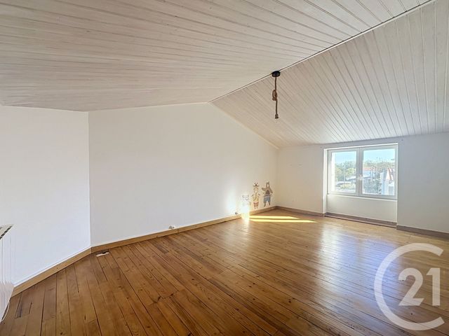 Maison &agrave; louer - 6 pi&egrave;ces - 137 m2 - Les Magnils Reigniers - 85 - PAYS-DE-LOIRE