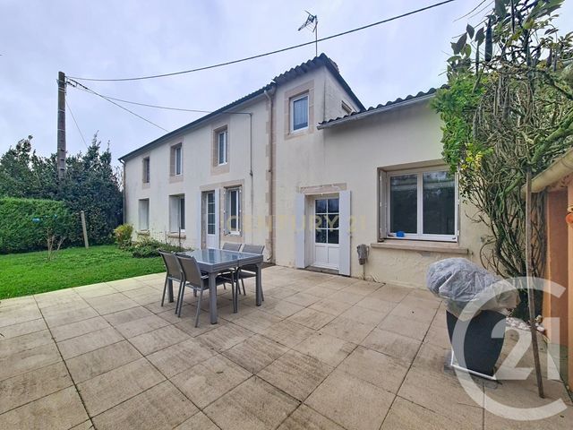 Maison à vendre - 6 pièces - 139,07 m2 - Corpe - 85 - PAYS-DE-LOIRE