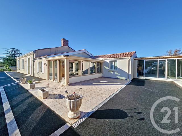 Maison à vendre - 5 pièces - 145,50 m2 - La Taillee - 85 - PAYS-DE-LOIRE