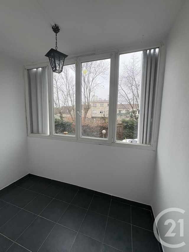 Appartement F4 &agrave; vendre - 4 pi&egrave;ces - 69 m2 - Stains - 93 - ILE-DE-FRANCE