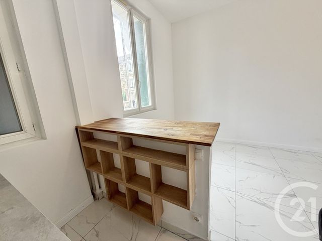 Appartement F1 &agrave; louer - 1 pi&egrave;ce - 14,96 m2 - Livry Gargan - 93 - ILE-DE-FRANCE