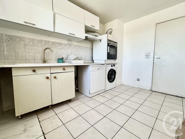 Appartement F3 &agrave; louer - 3 pi&egrave;ces - 80,15 m2 - Stains - 93 - ILE-DE-FRANCE