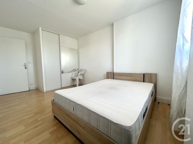 Appartement F3 &agrave; louer - 3 pi&egrave;ces - 80,15 m2 - Stains - 93 - ILE-DE-FRANCE