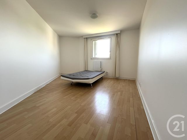 Appartement F3 &agrave; louer - 3 pi&egrave;ces - 80,15 m2 - Stains - 93 - ILE-DE-FRANCE