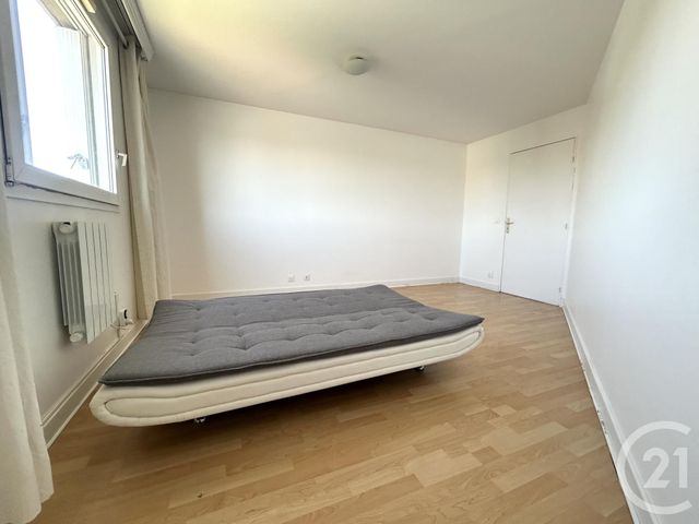 Appartement F3 &agrave; louer - 3 pi&egrave;ces - 80,15 m2 - Stains - 93 - ILE-DE-FRANCE