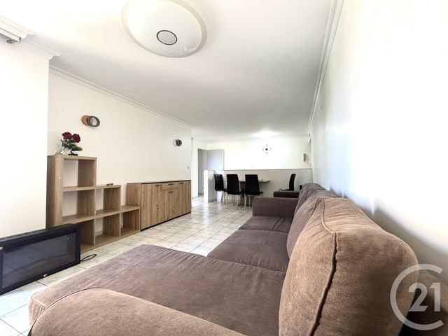 Appartement F3 &agrave; louer - 3 pi&egrave;ces - 80,15 m2 - Stains - 93 - ILE-DE-FRANCE