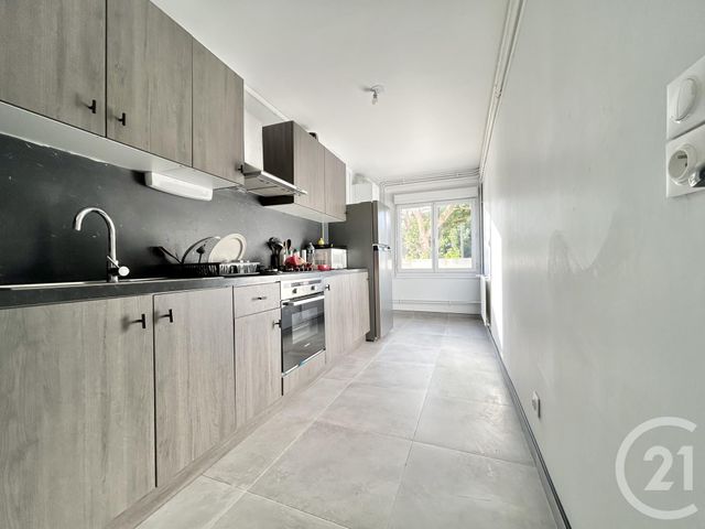 Appartement F4 &agrave; louer - 4 pi&egrave;ces - 77 m2 - Senlis - 60 - PICARDIE