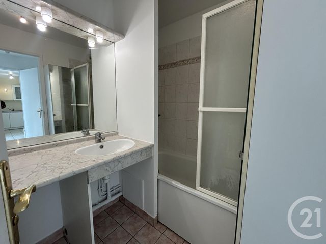Appartement F2 &agrave; louer - 2 pi&egrave;ces - 45,08 m2 - St Denis - 93 - ILE-DE-FRANCE