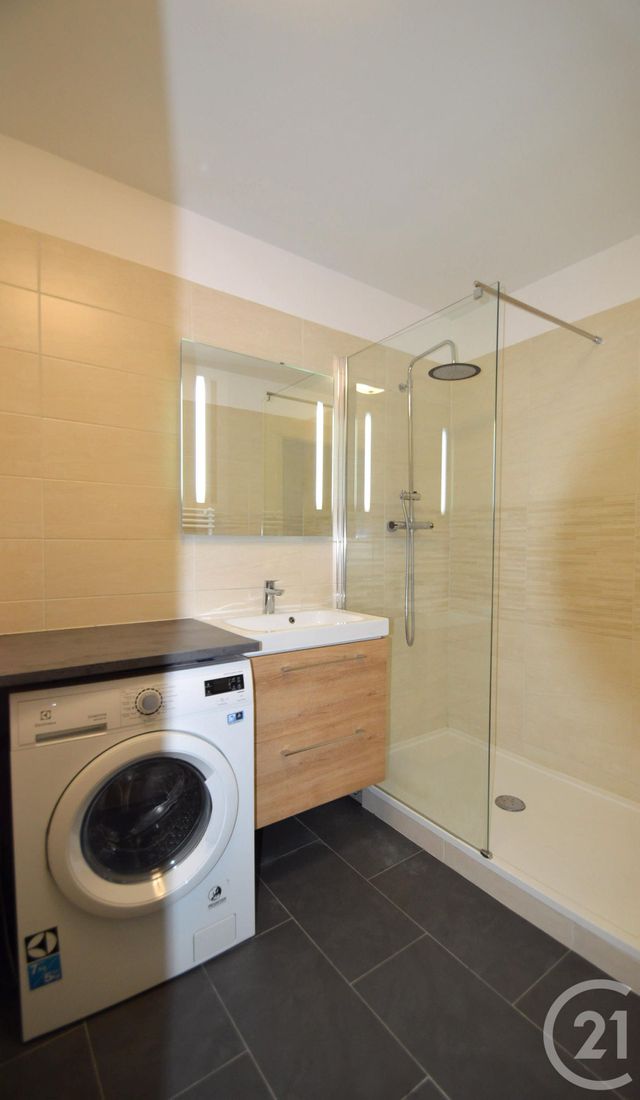 Appartement F2 &agrave; louer - 2 pi&egrave;ces - 43,32 m2 - La Plaine St Denis - 93 - ILE-DE-FRANCE