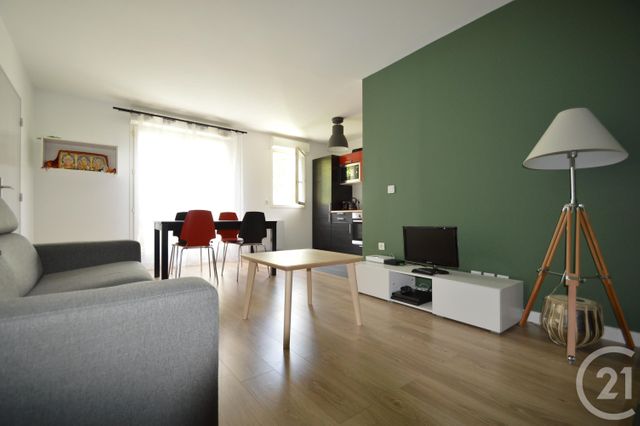 Appartement F2 &agrave; louer - 2 pi&egrave;ces - 43,32 m2 - La Plaine St Denis - 93 - ILE-DE-FRANCE