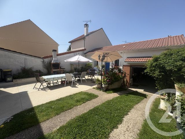 Maison à vendre - 4 pièces - 132 m2 - Stains - 93 - ILE-DE-FRANCE