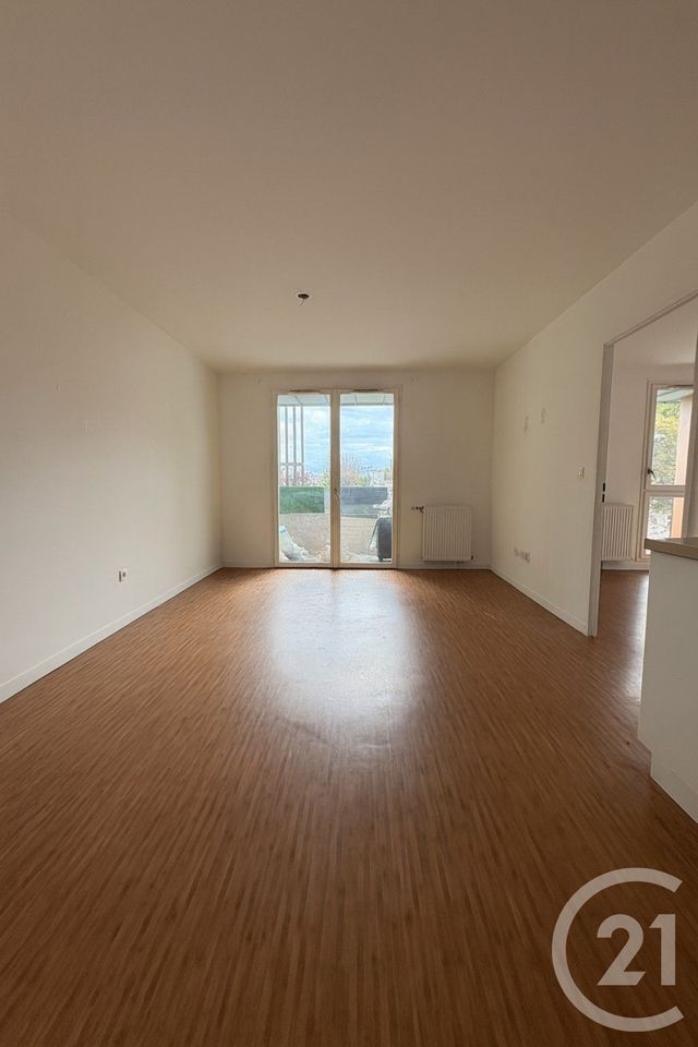 Appartement F3 à vendre - 3 pièces - 61,48 m2 - St Denis - 93 - ILE-DE-FRANCE