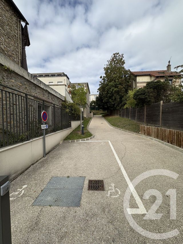 Appartement F2 à vendre - 2 pièces - 45,90 m2 - St Denis - 93 - ILE-DE-FRANCE