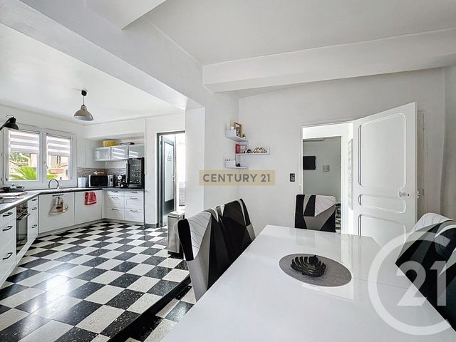 Maison à vendre - 4 pièces - 105,60 m2 - Thuir - 66 - LANGUEDOC-ROUSSILLON