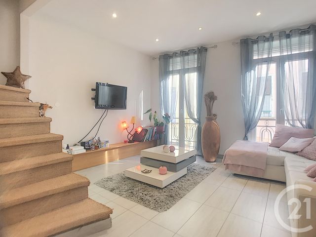 Appartement Duplex à louer - 3 pièces - 79,32 m2 - Rivesaltes - 66 - LANGUEDOC-ROUSSILLON