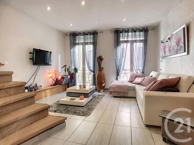 Appartement Duplex à louer - 3 pièces - 79,32 m2 - Rivesaltes - 66 - LANGUEDOC-ROUSSILLON
