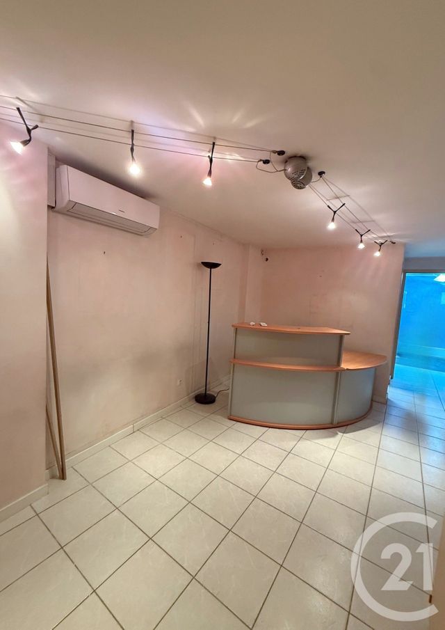 Appartement F2 à vendre - 2 pièces - 52 m2 - Pierrefeu Du Var - 83 - PROVENCE-ALPES-COTE-D-AZUR