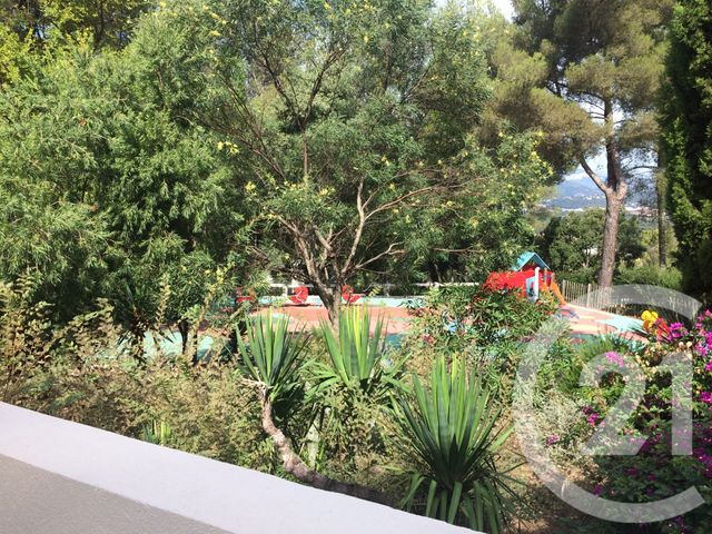 Appartement F2 à vendre - 2 pièces - 29,81 m2 - Le Pradet - 83 - PROVENCE-ALPES-COTE-D-AZUR